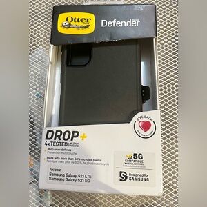 Otterbox defender for Samsung Galaxy S21 LTE S21 5G with Clip Black